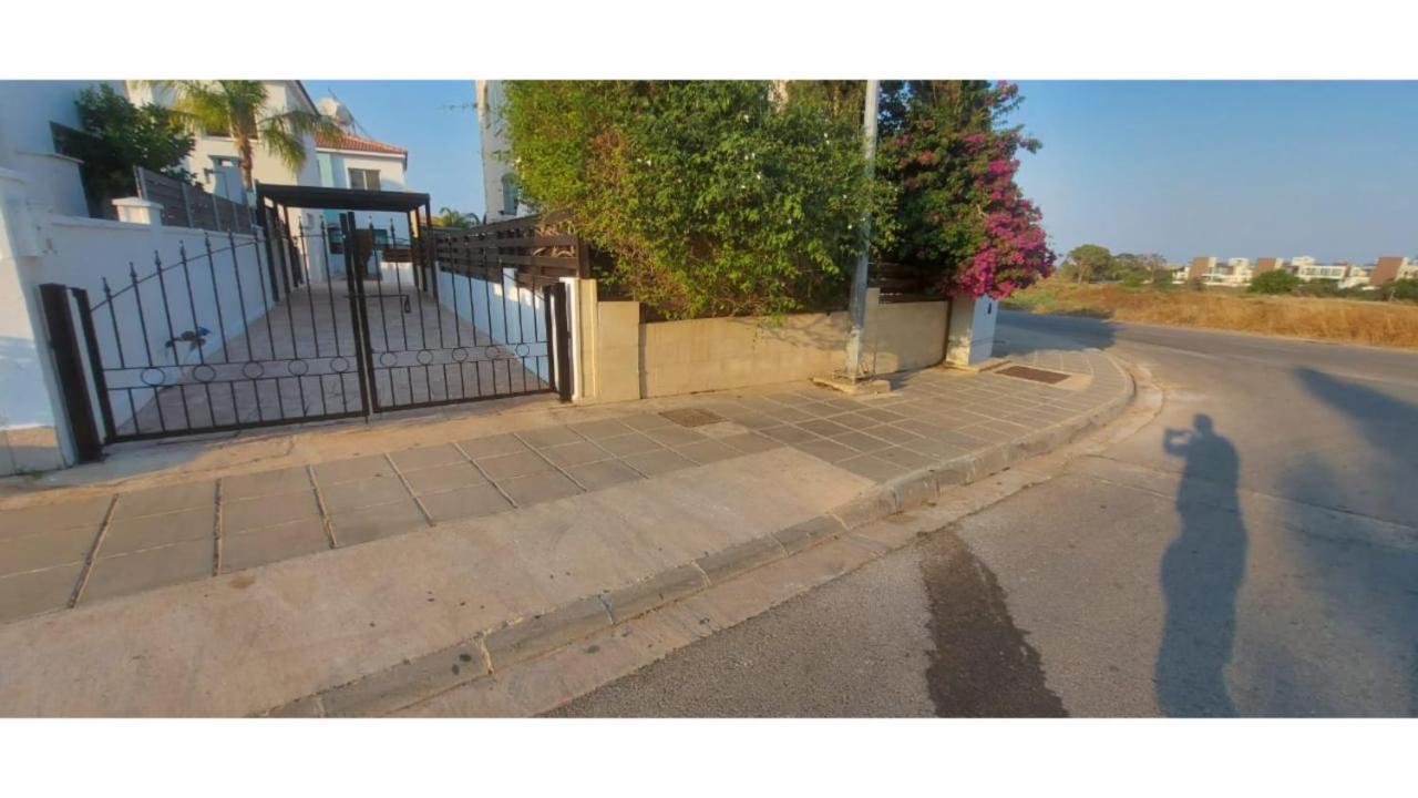 Stylish Villa Paralimni Exterior foto